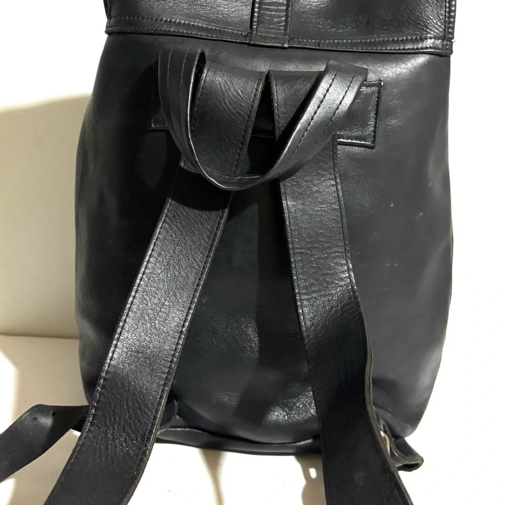 Vintage unisex Classic Black Leather Backpack